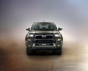 Toyota Hilux Invincible Double Cab 2020 года  (WW)